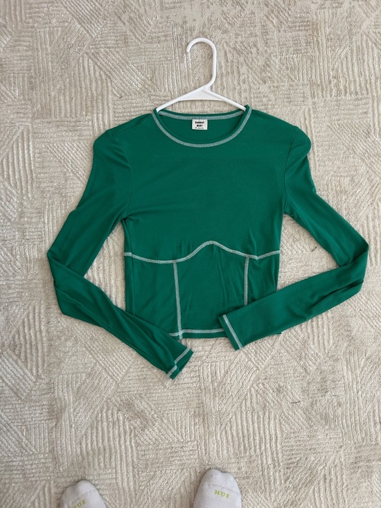 Sunday Best Tops - Aritzia Green Long-Sleeve Seam-Detail Top